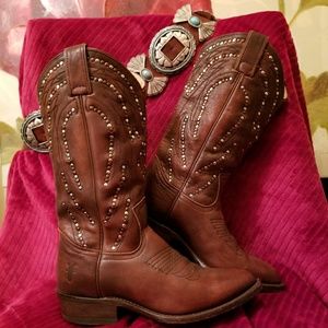 Frye Billy Stud, size..6 1/2